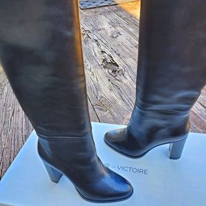 NWT - Pour La Victoria Kiko Mid Calf Boot